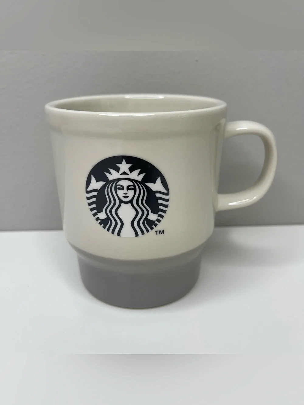 Starbucks Logo Stacking Coffee Cup Mug Gray 12 oz. *2021 Japan Exclusive*